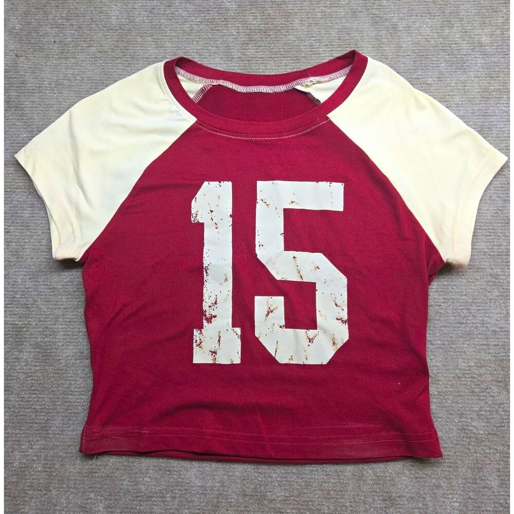 SHEIN Women's Burgundy/White Graphic Crew Neck Raglan Cropped T-Shirt XS